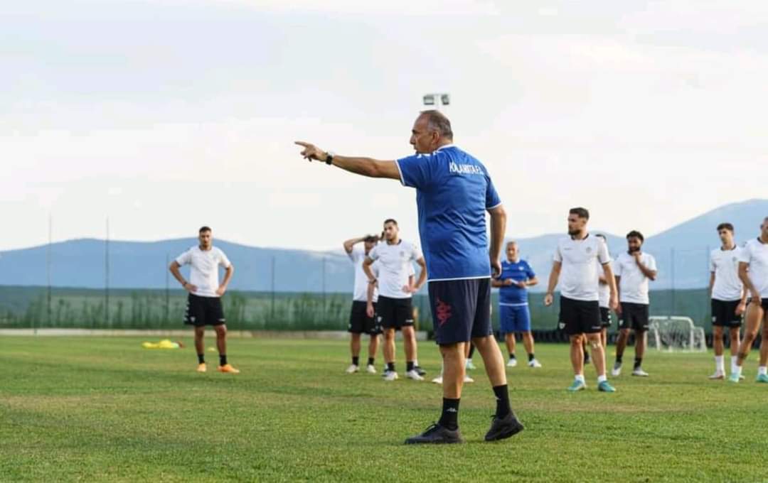 Καλαμάτα: Η&#8230; ανακοίνωση αποχώρησης του Αμανατίδη, που ποτέ του δεν κατάλαβε σε ποια μεγάλη ομάδα ήταν!