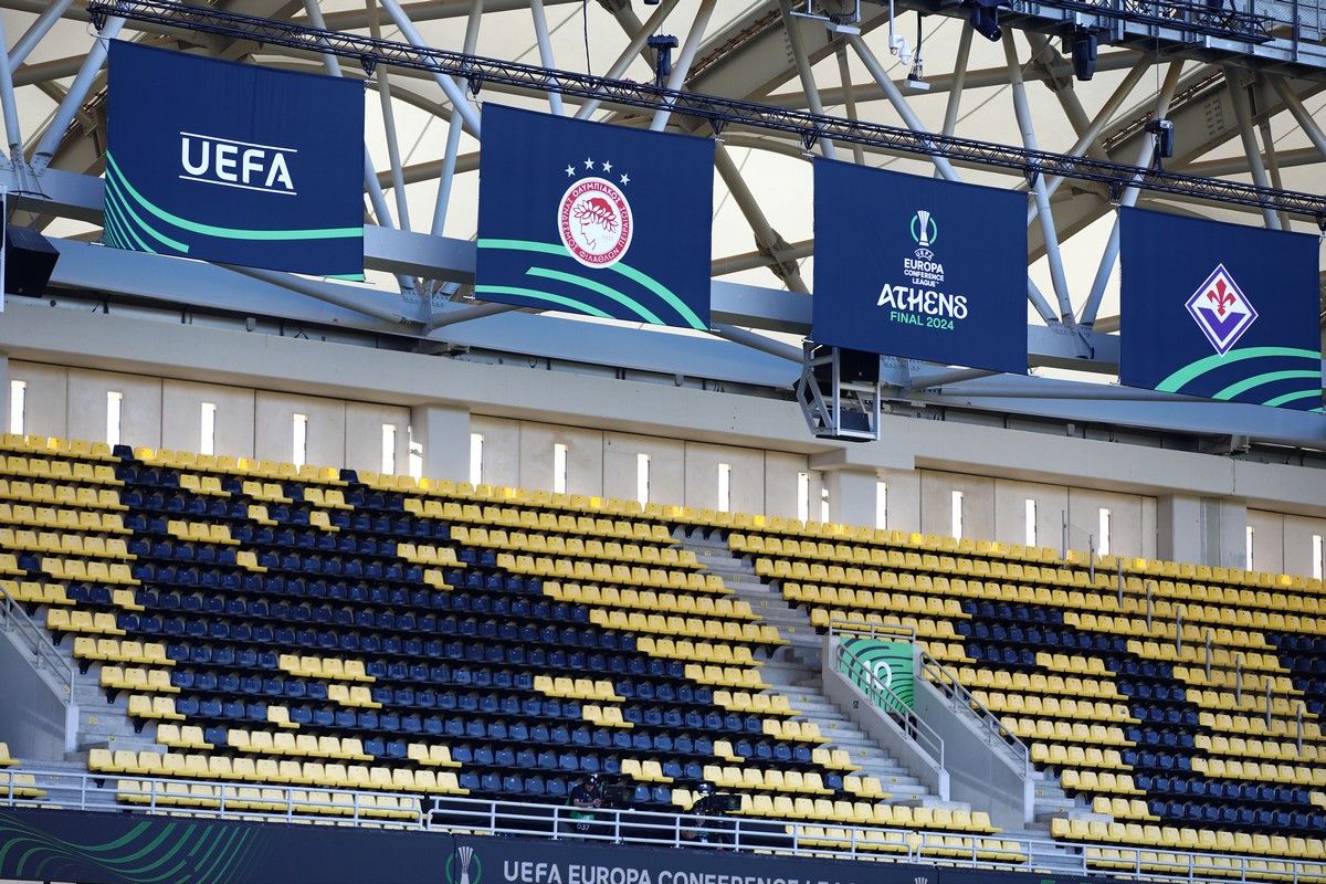 Ολυμπιακός &#8211; Φιορεντίνα: Η UEFA ακυρώνει (!) μπλε εισιτήρια που είχαν πάει σε Έλληνες φιλάθλους (+videos)