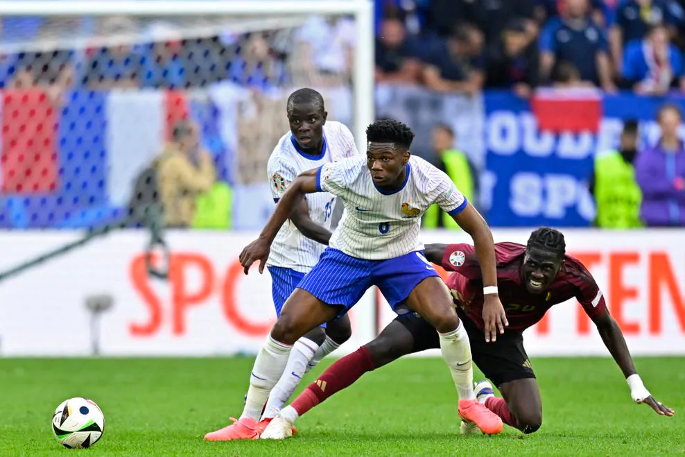 Γαλλία-Βέλγιο 1-0: Το ντέρμπι κρίθηκε με αυτογκόλ και οι Γάλλοι έκλεισαν θέση στους “8” (+videos)