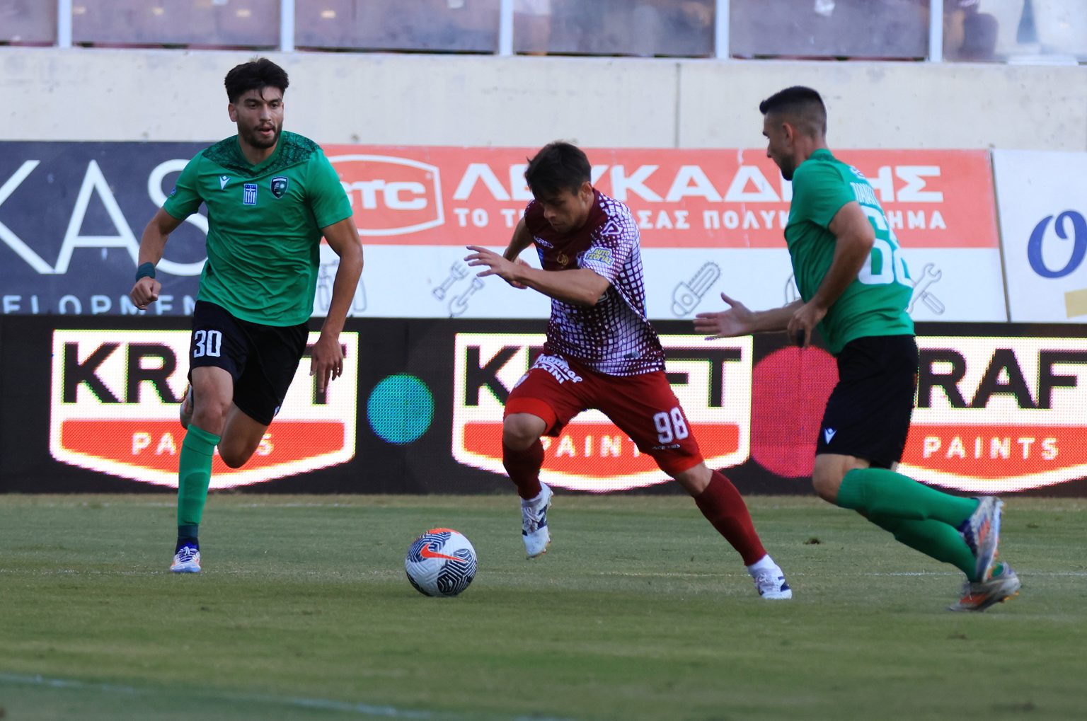 ΑΕΛ &#8211; Μακεδονικός 2-0: &#8220;Βυσσινή&#8221; επέλαση στον α&#8217; όμιλο (+vids)