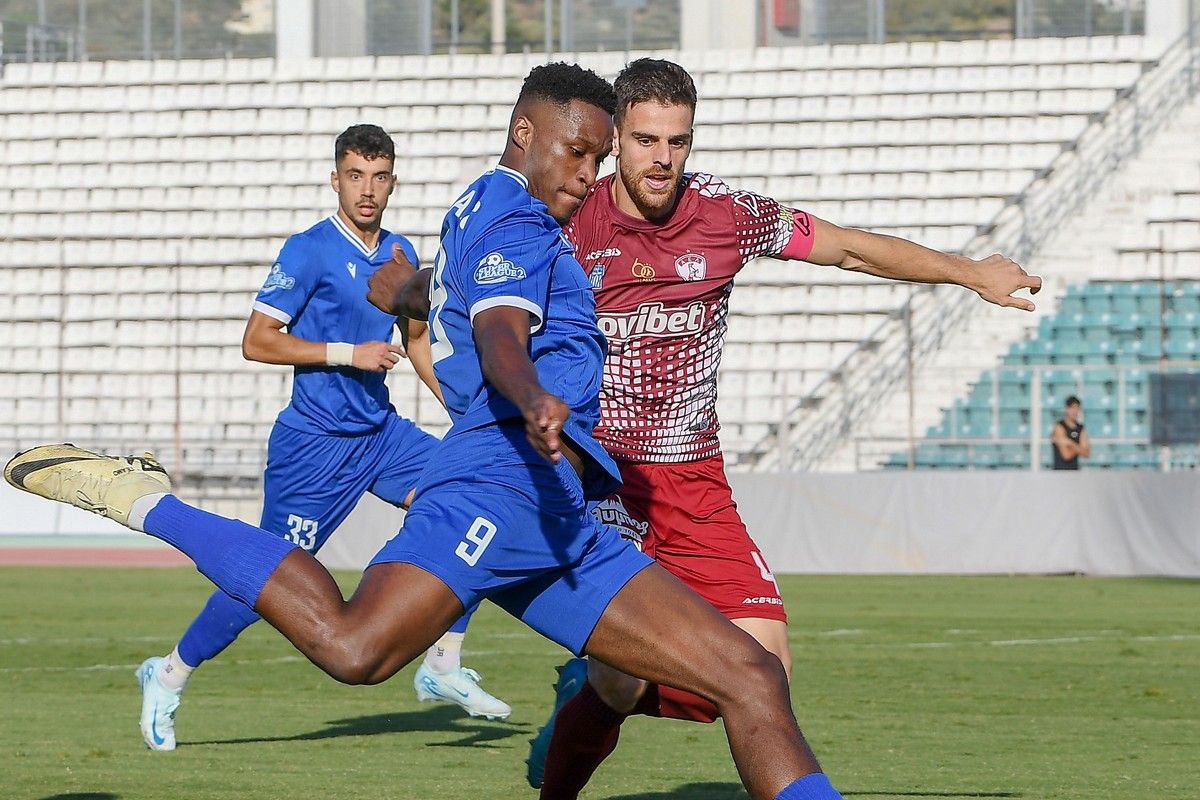 Νίκη Βόλου &#8211; ΑΕΛ 3-3: Ματσάρα στο Πανθεσσαλικό, κράτησαν το αήττητο οι &#8220;βυσσινί&#8221; (+video)