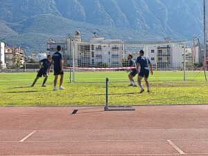 Ανεβασμένοι οι ρυθμοί στην προπόνηση σε άρτιο αγωνιστικό χώρο για τη Μαύρη Θύελλα (+pics)