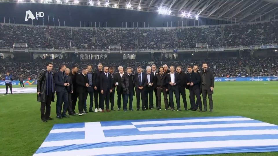 ΟΑΚΑ: Η είσοδος  των ομάδων,  οι βραβεύσεις,  οι Εθνικοί ύμνοι (video)